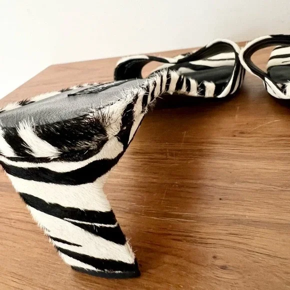 SENSO Zebra Print Open-Toe Slide Sandals in Black and White - Picture 6 of 9